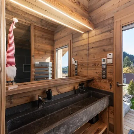 Chalet La Des Oursons Family With Hot Tub *
